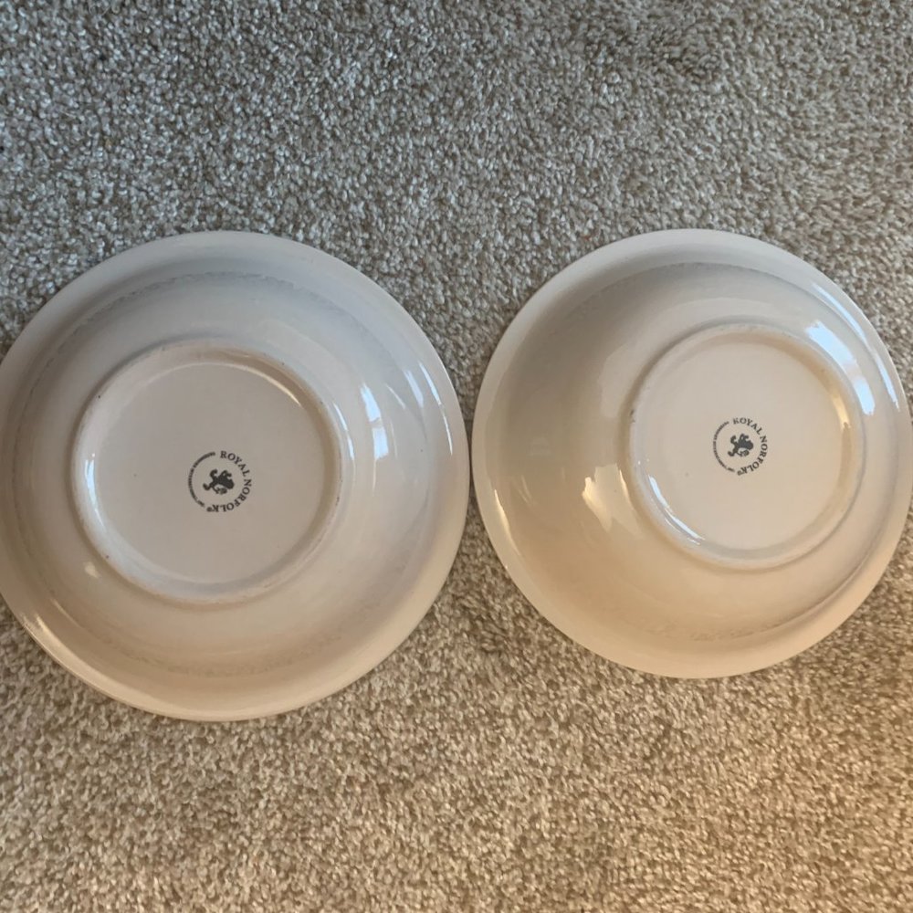 2 ROYAL NORFOLK 7 1/2" FIESTA MAMBO CEREAL/SOUP BOWLS WITH RAINBOW YELLOW CENTER - Picture 2 of 4